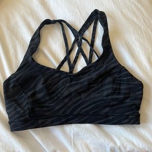 Lululemon bra size 6